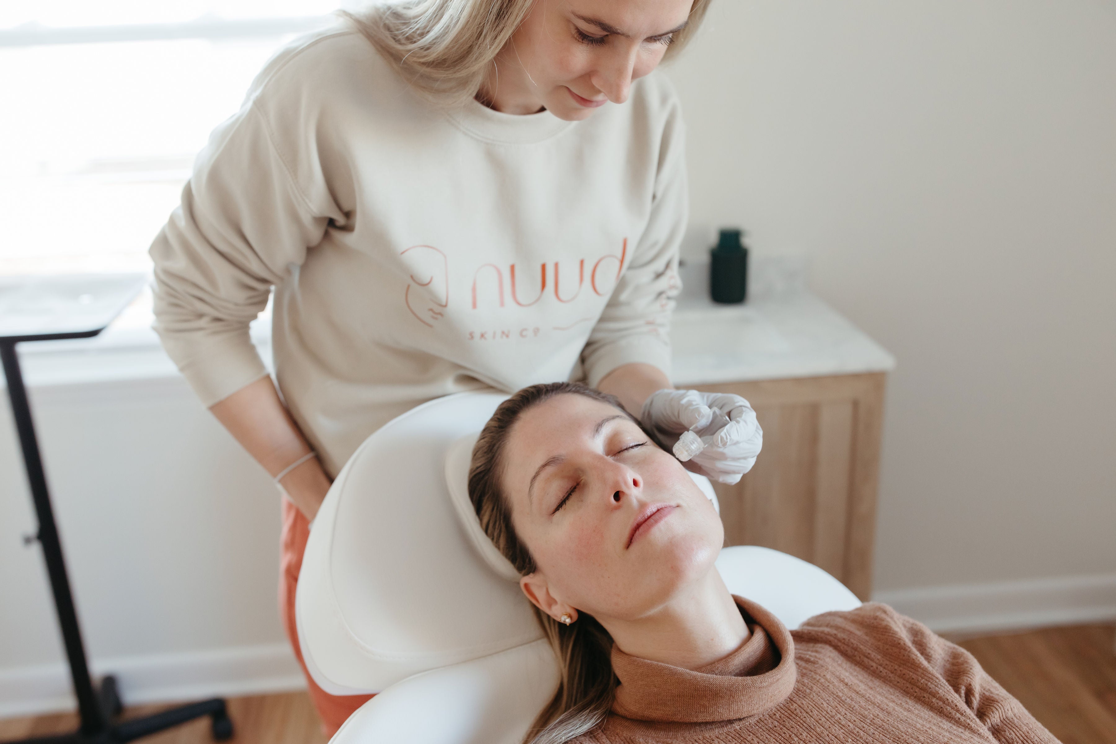 Microinfusion service at Nuud Skin Co - Emily